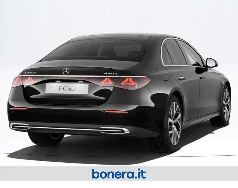 Nuova Mercedes E220 Advanced Plus 197 CV (144 kW) 2026 Nero ossidiana Berlina