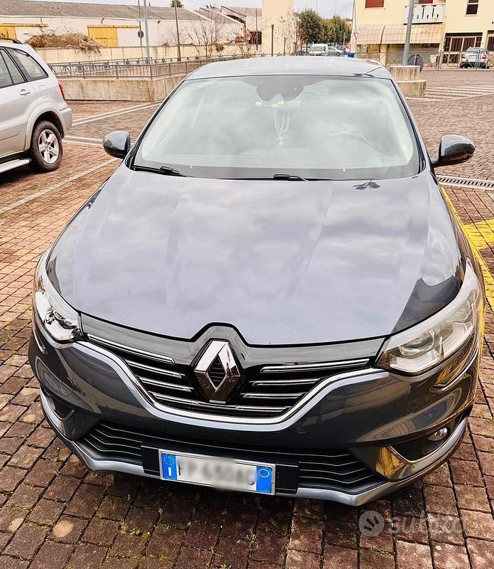 Usata Renault Mégane IV Intens 110 CV (80 kW) 2018 Grigio Berlina