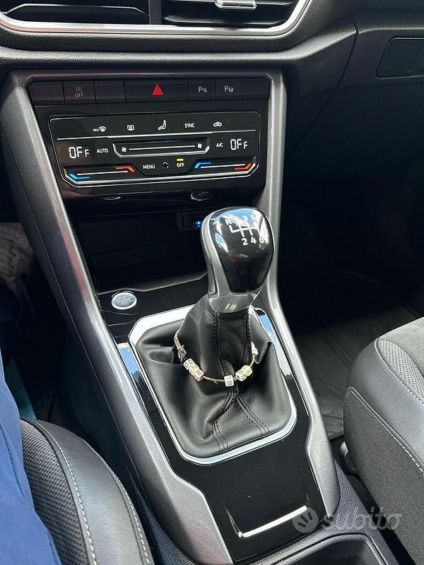 Usata VW T-Roc 116 CV (85 kW) 2022 Bianco SUV