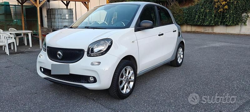 Usata Smart ForFour 2017 Utilitaria