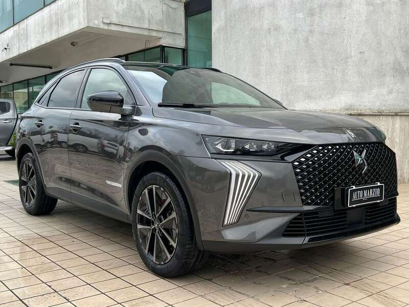 Grigio Usata 2024 DS Automobiles DS7 Crossback Performance SUV | 33.800 € (Buon prezzo) - Immagine 1/4