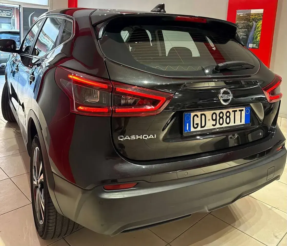Usata Nissan Qashqai Tekna 116 CV (85 kW) 2020 Nero SUV