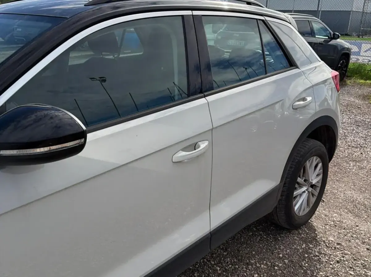 Usata VW T-Roc Life 110 CV (80 kW) 2024 Beige SUV