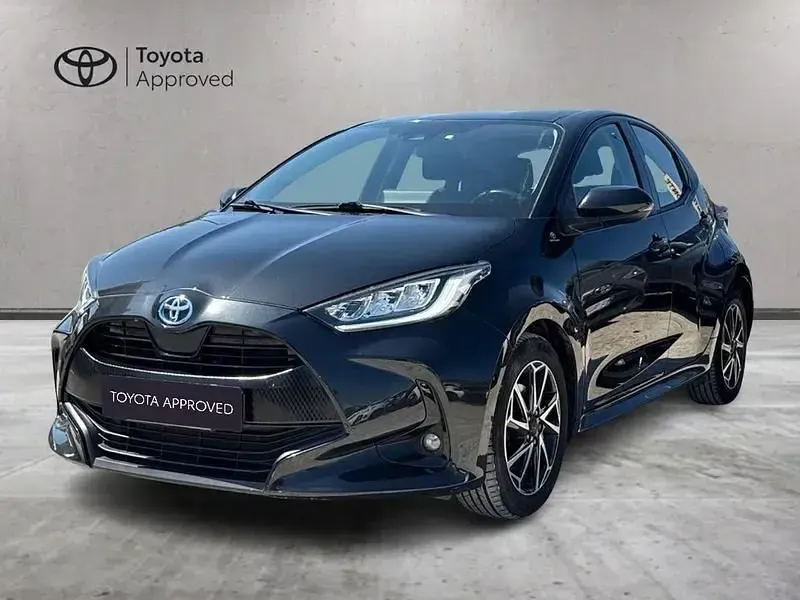Usata Toyota Yaris Hybrid Trend 116 CV (85 kW) 2022 Berlina