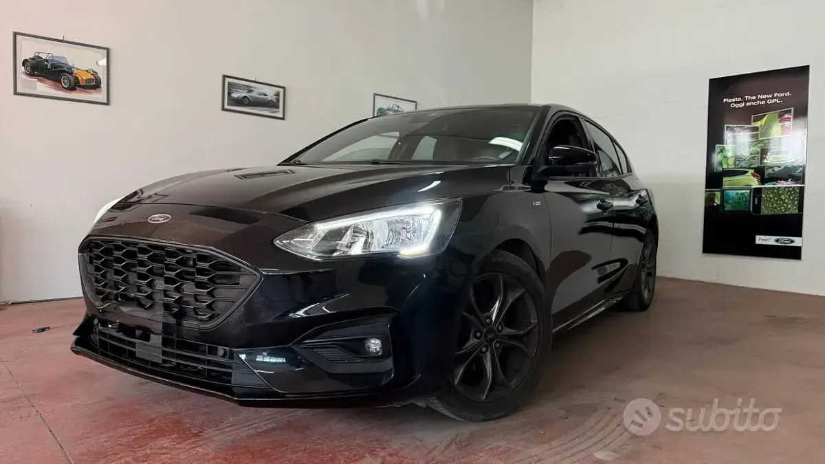 Usata Ford Focus ST-Line 120 CV (88 kW) 2019 Nero Berlina