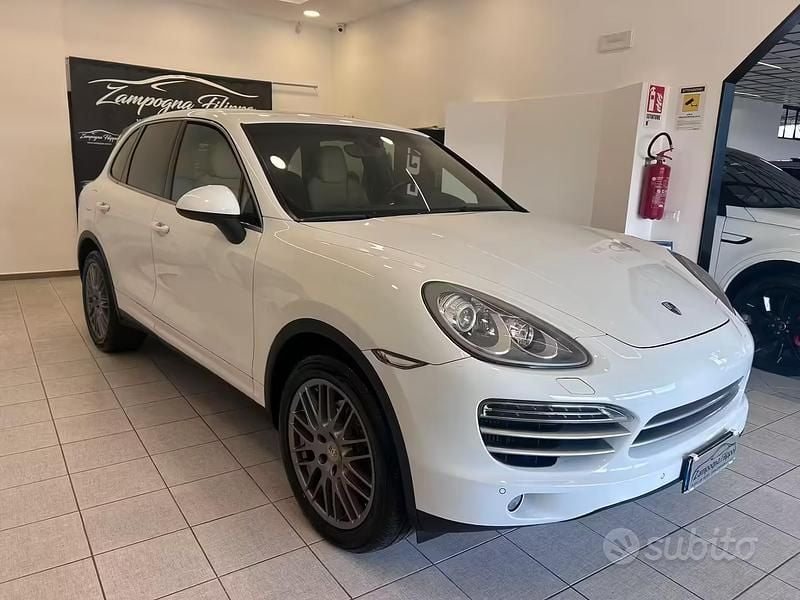 Usata Porsche Cayenne Platinum Edition 245 CV (180 kW) 2014 Bianco SUV