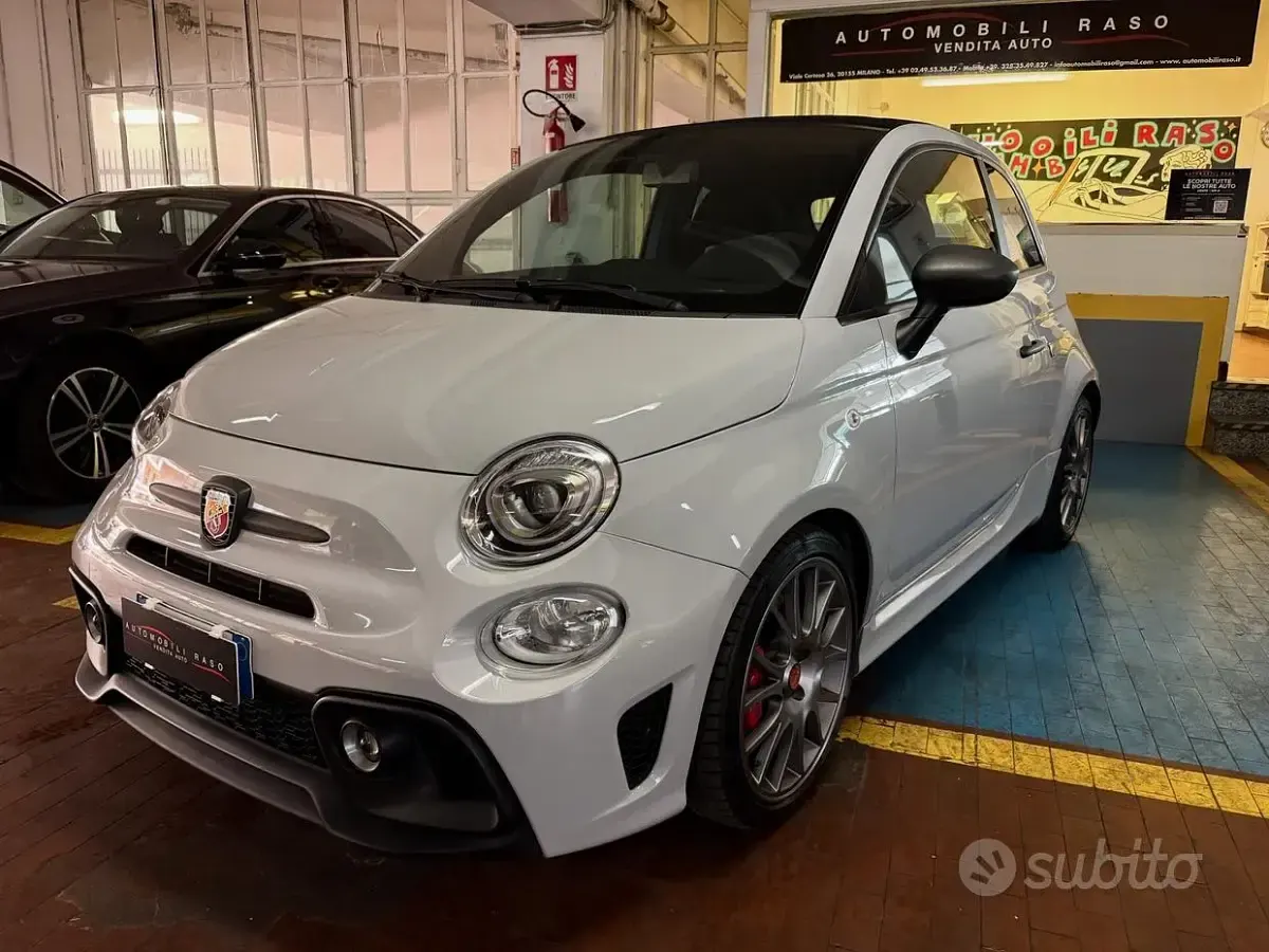 Usata Abarth 595C Competizione 180 CV (132 kW) 2022 Cabrio