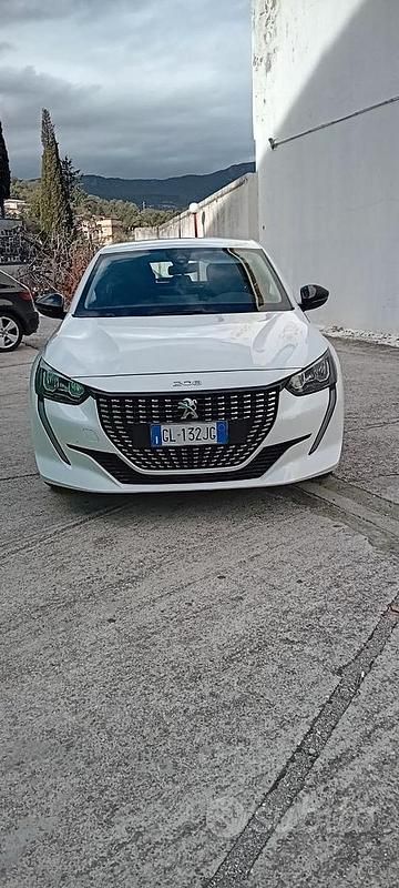 Usata Peugeot 208 Style 75 CV (55 kW) 2023 Bianco Utilitaria