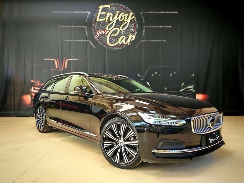 Usata Volvo V90 Plus 197 CV (144 kW) 2022 Black solid "stone" Station wagon