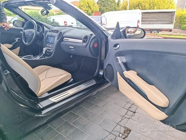 Usata Mercedes SLK200 163 CV (119 kW) 2005 Nero Cabrio