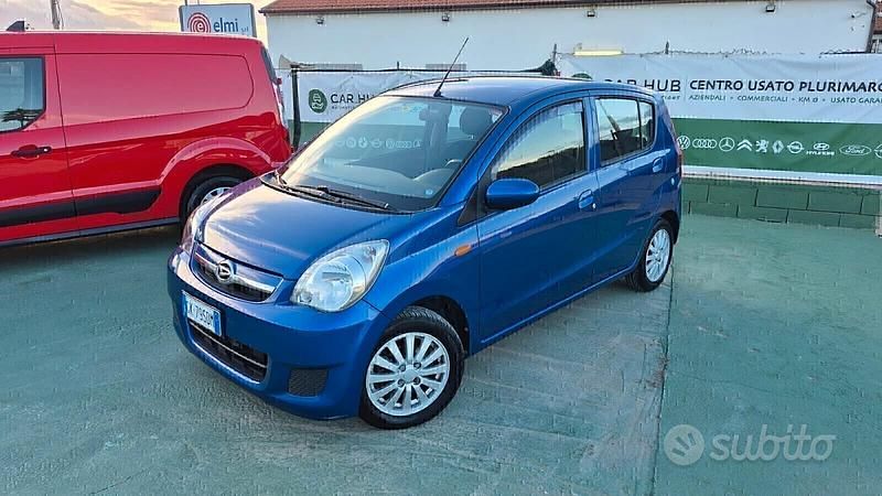 Usata Daihatsu Cuore SHO 69 CV (50 kW) 2009 Blu Utilitaria