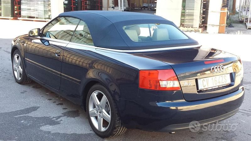 Usata Audi A4 Cabriolet 163 CV (119 kW) 2005 Blu Cabrio