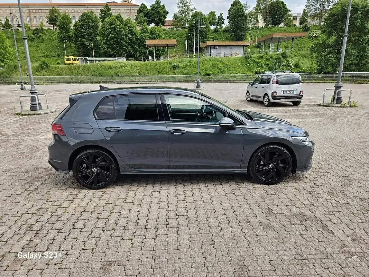 Usata VW Golf VII 150 CV (110 kW) 2021 Utilitaria