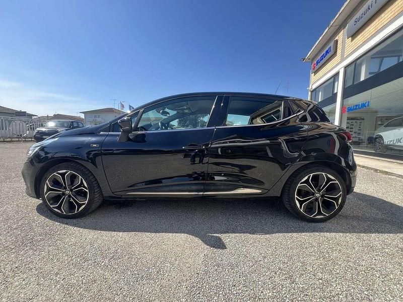 Usata Renault Clio IV Intens 76 CV (55 kW) 2018 Nero Utilitaria