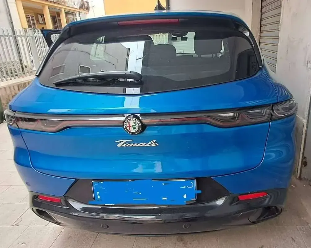 Usata Alfa Romeo Tonale Sprint 131 CV (96 kW) 2024 Bluazzurro SUV