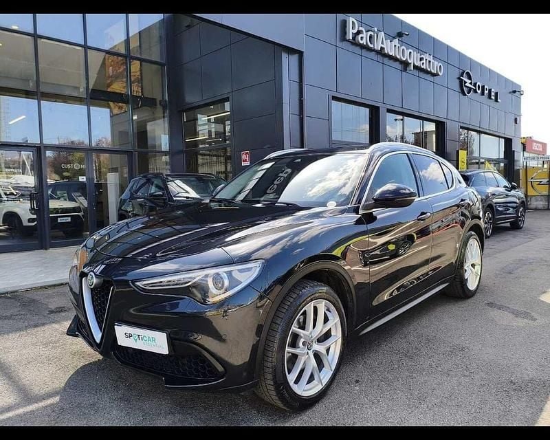 Usata Alfa Romeo Stelvio 280 CV (205 kW) 2017 Nero SUV