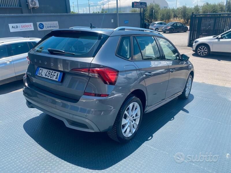 Usata Skoda Kamiq Style 110 CV (80 kW) 2022 Grigio grafite met SUV