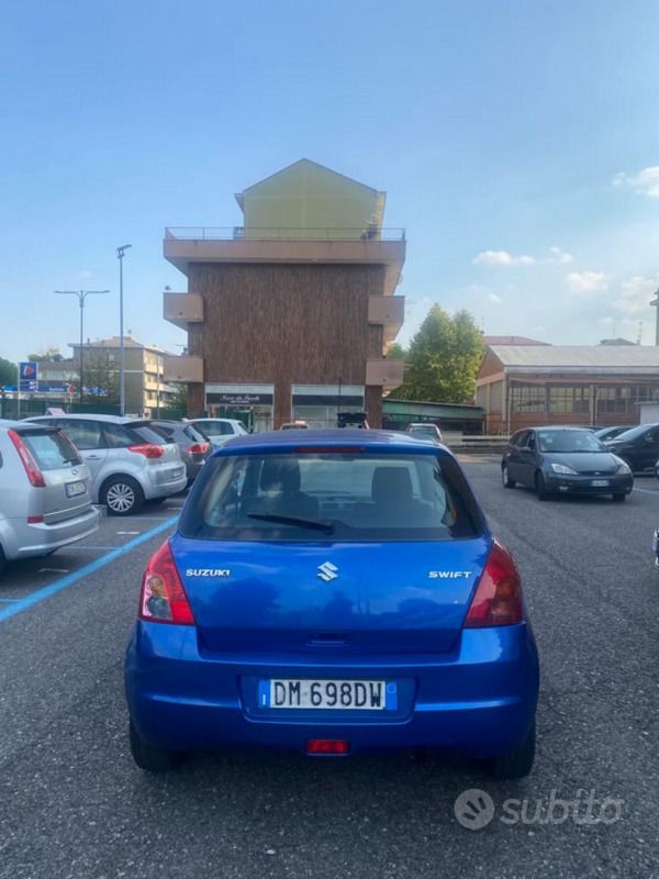 Usata Suzuki Swift 92 CV (67 kW) 2008 Blu Utilitaria