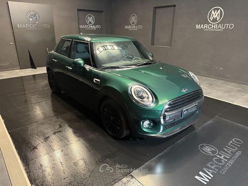 Usata Mini Cooper Business 116 CV (85 kW) 2017 Verde Utilitaria