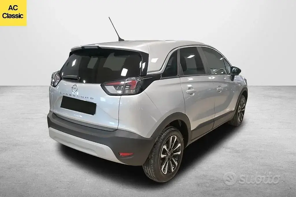 Usata Opel Crossland Elegance 110 CV (80 kW) 2024 Grigio SUV