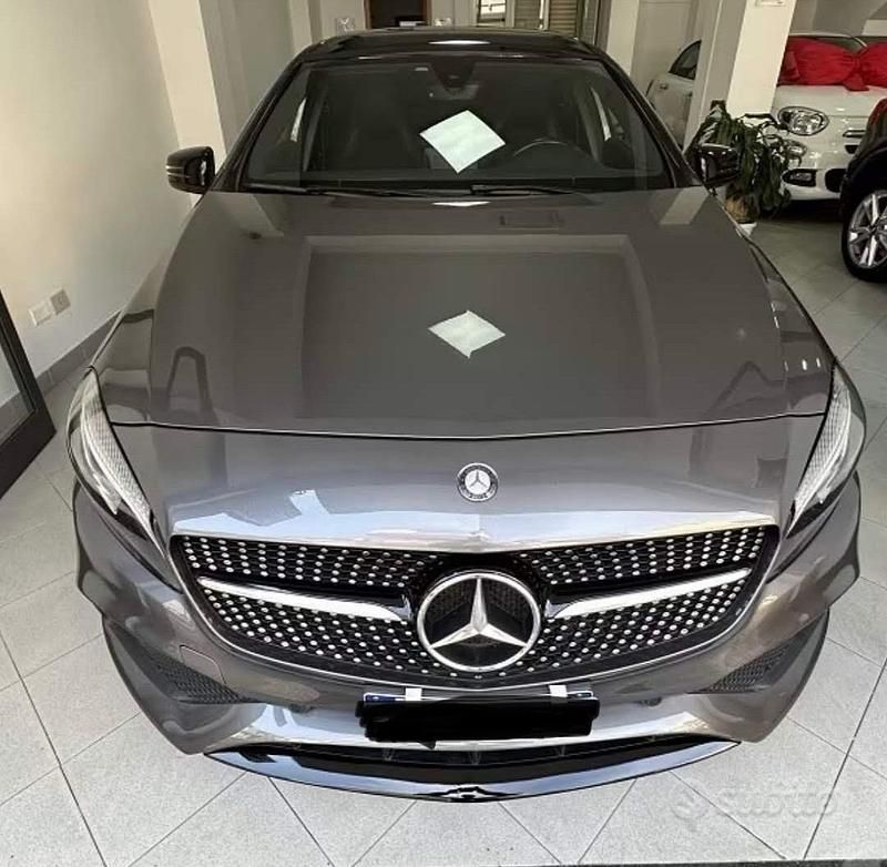 Usata Mercedes A200 Premium 136 CV (100 kW) 2016 Grigio Berlina
