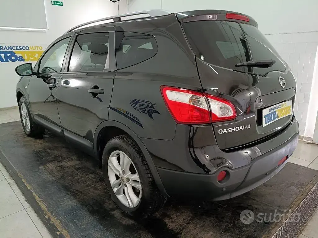 Usata Nissan Qashqai +2 Acenta 131 CV (96 kW) 2014 Grigio metallizzato SUV