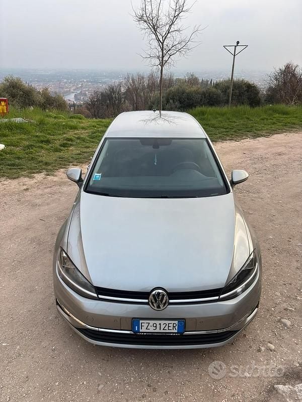 Usata VW Golf VII Highline 116 CV (85 kW) 2020 Grigio Berlina