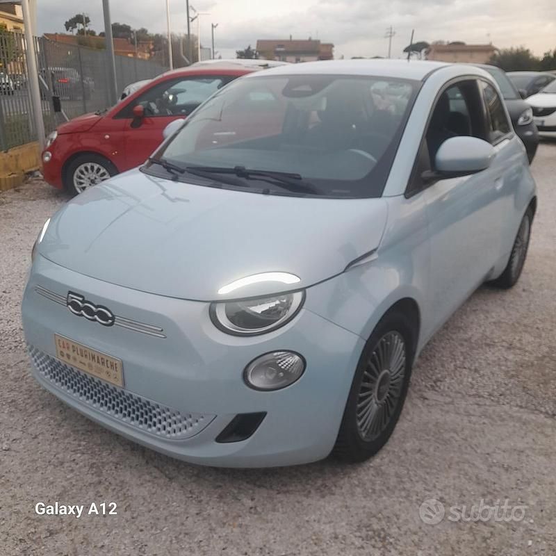 Usata Fiat 500e La Prima 86 kW (118 CV) 2021 Blu Berlina