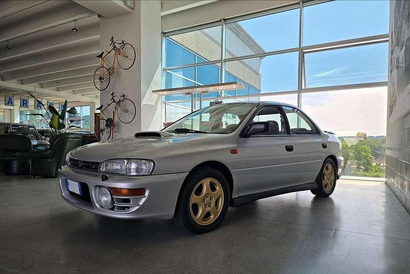 Usata Subaru Impreza 211 CV (155 kW) 1996 Argento Berlina
