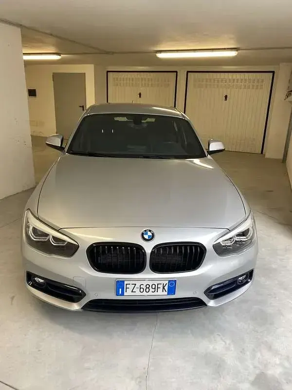Usata BMW 118 Sport Line 150 CV (110 kW) 2019 Berlina