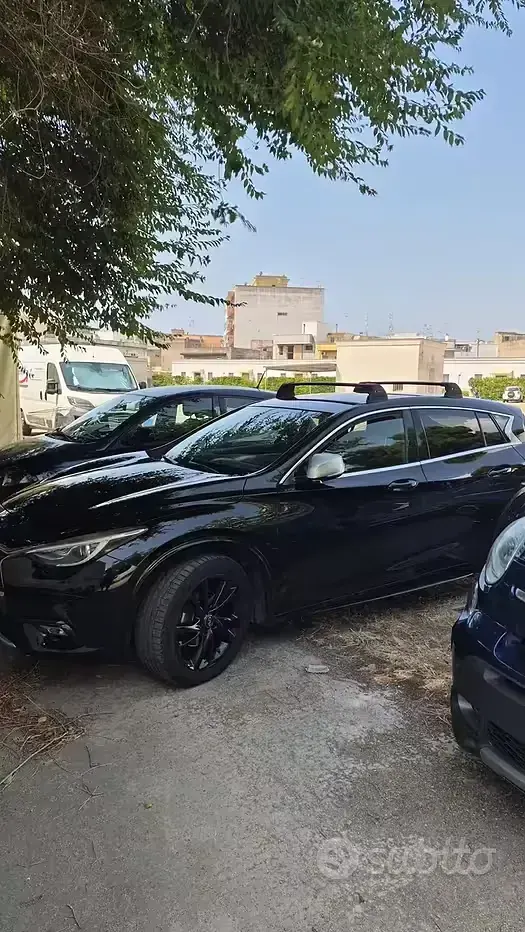 Usata Infiniti Q30 Premium 109 CV (80 kW) 2020 Nero Berlina