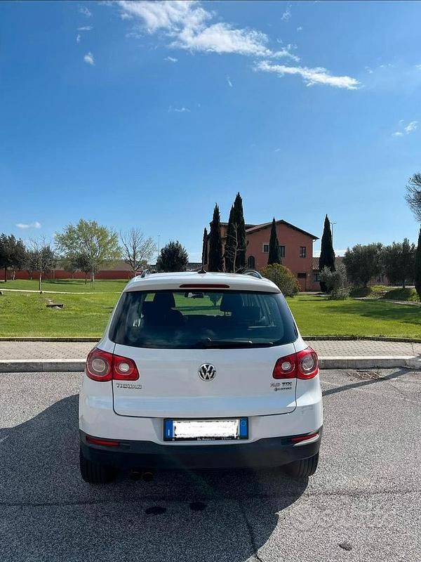 Usata VW Tiguan Track & Field 140 CV (102 kW) 2010 Bianco SUV