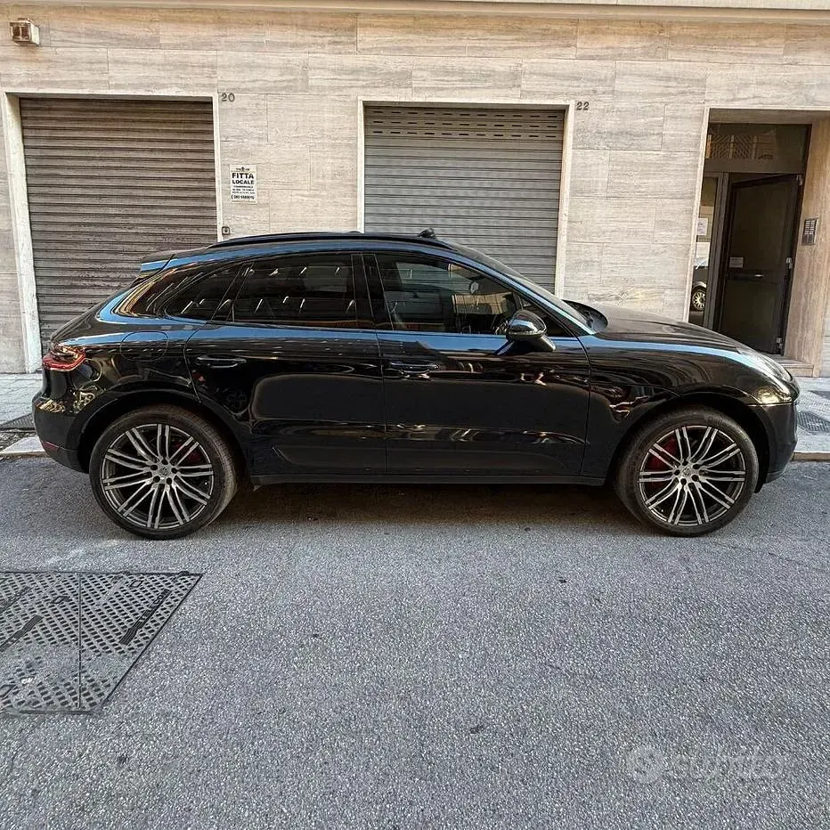 Usata Porsche Macan 250 CV (183 kW) 2016 Nero SUV