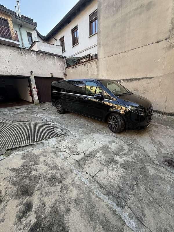 Usata Mercedes V250 Avantgarde 190 CV (139 kW) 2024 Monovolume