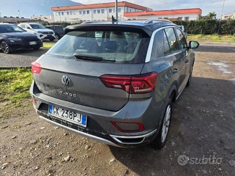 Usata VW T-Roc Style 150 CV (110 kW) 2022 Grigio SUV