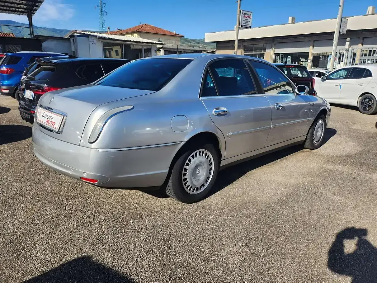 Usata Lancia Thesis 185 CV (136 kW) 2004 Argento Berlina