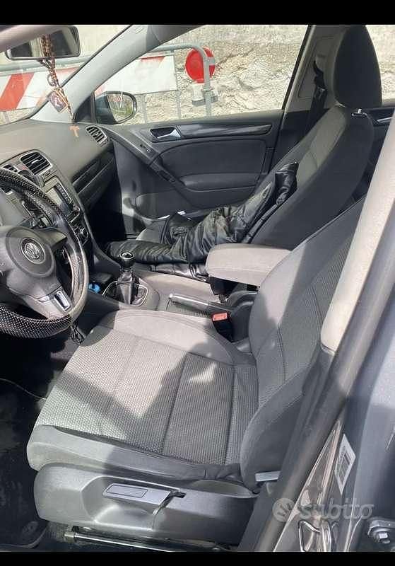 Usata VW Golf VI Highline 105 CV (77 kW) 2011 Utilitaria