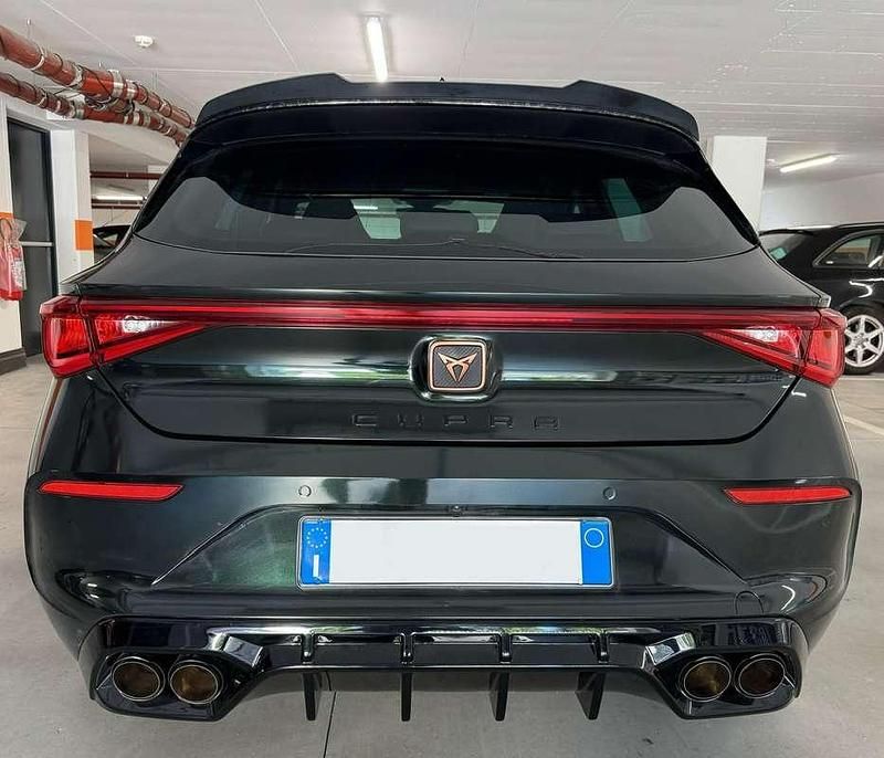 Usata Cupra Leon 245 CV (180 kW) 2022 Nero Utilitaria