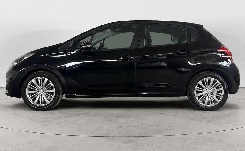 Usata Peugeot 208 Active 82 CV (60 kW) 2018 Nero Utilitaria