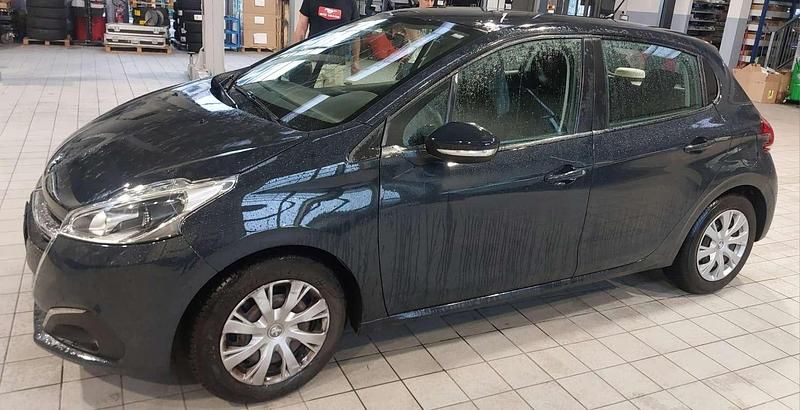 Usata Peugeot 208 Active 68 CV (50 kW) 2019 Utilitaria