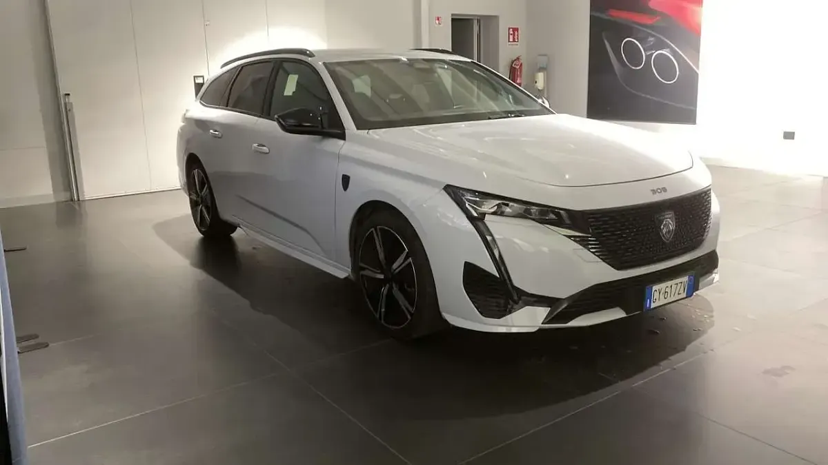 Usata Peugeot 308 SW GTi 145 CV (106 kW) 2025 Bianco Station wagon