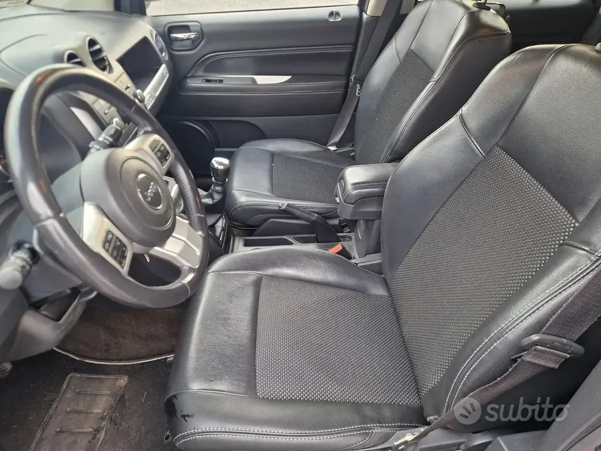 Occasion Jeep Compass 136 ch (100 kW) 2014 Gris SUV