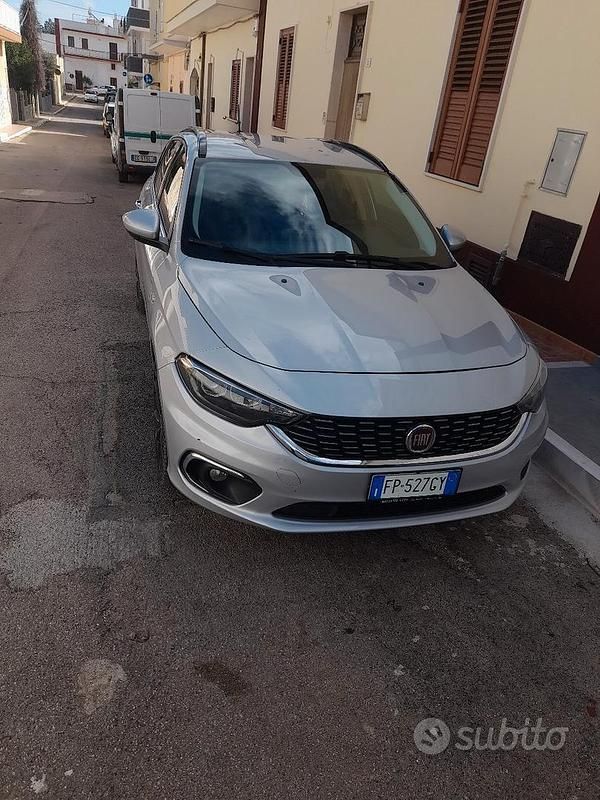 Usata Fiat Tipo 120 CV (88 kW) 2018 Grigio Station wagon