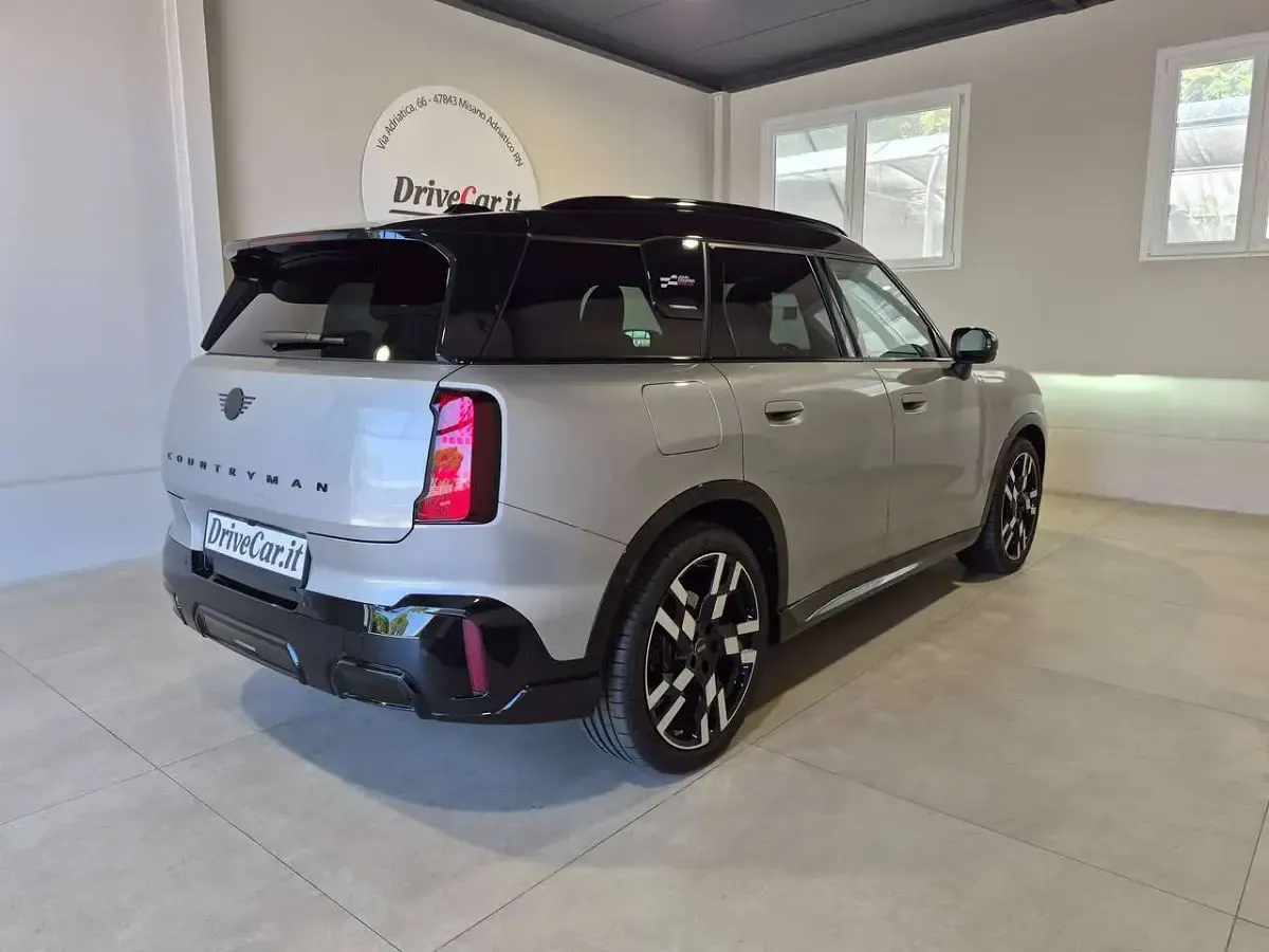 Usata Mini John Cooper Works Countryman 170 CV (125 kW) 2025 Grigio melting silver met. SUV