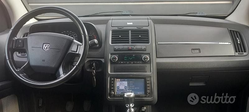 Usata Dodge Journey 140 CV (102 kW) 2010 Nero SUV