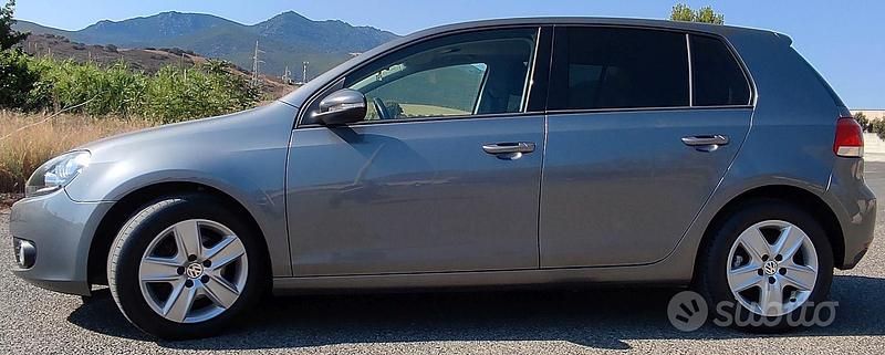 Usata VW Golf VI Comfortline 122 CV (89 kW) 2009 Grigio Utilitaria