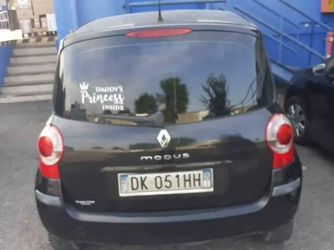 Usata Renault Modus Dynamique 75 CV (55 kW) 2007 Nero Monovolume