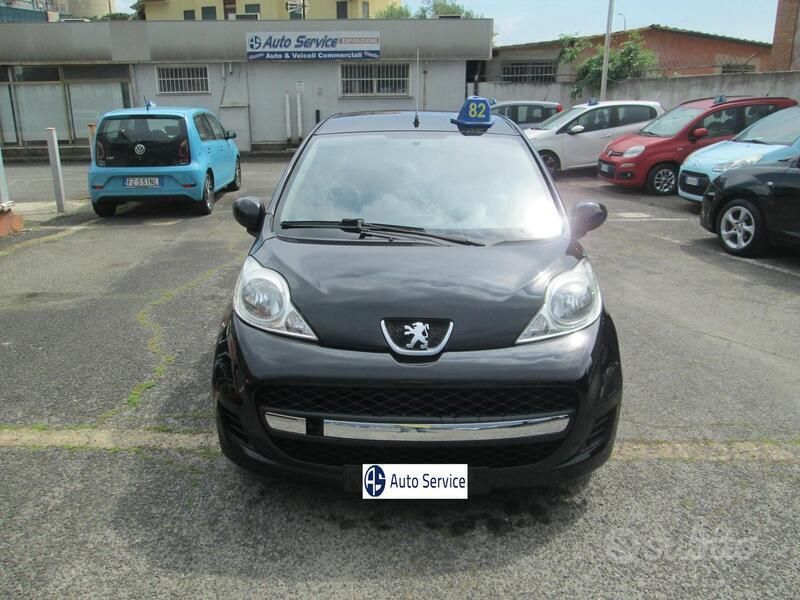 Usata Peugeot 107 Allure 68 CV (50 kW) 2009 Nero metallizzato Utilitaria