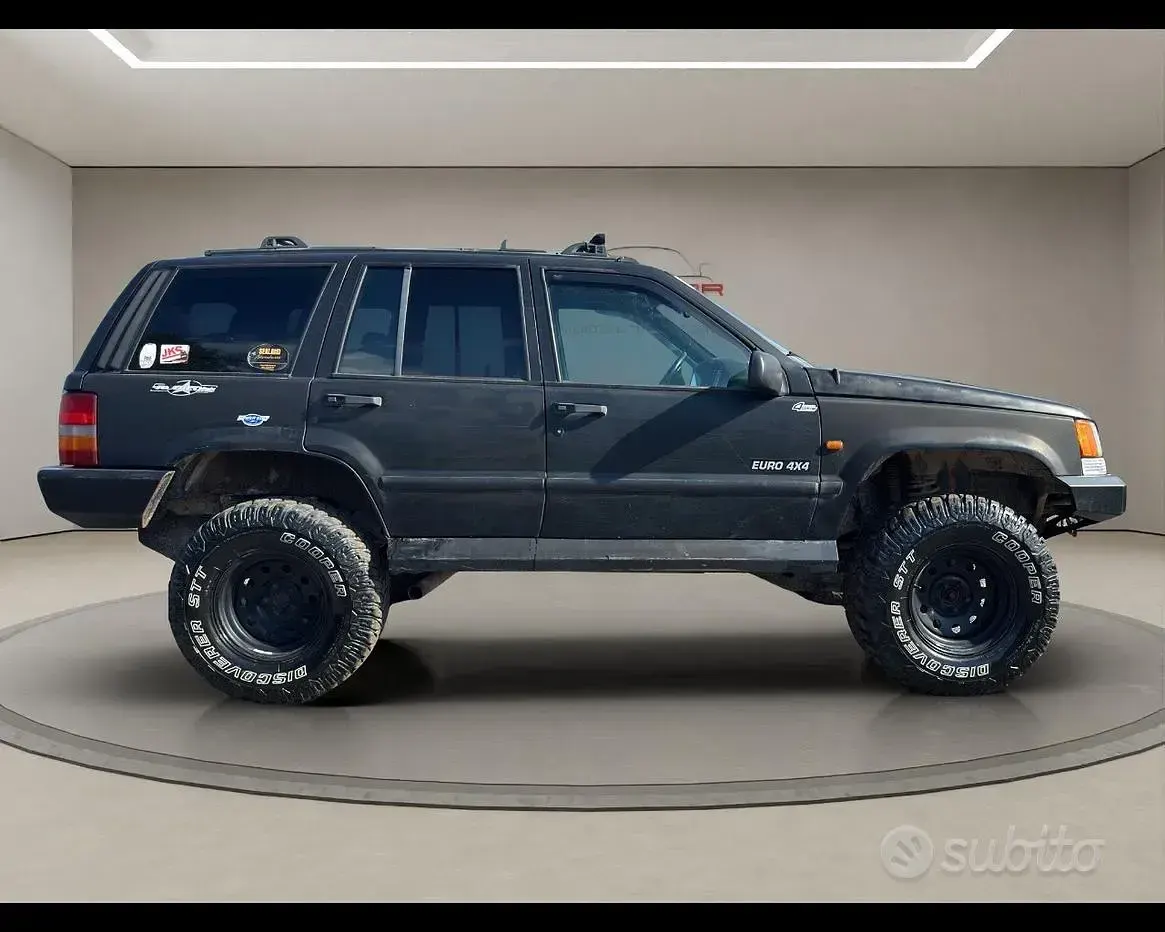 Usata Jeep Cherokee 1997 Nero SUV