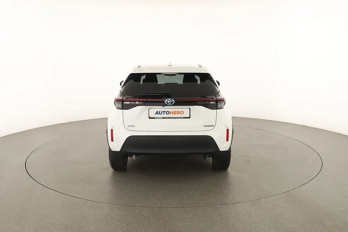 Usata Toyota Yaris Business Edition 116 CV (85 kW) 2023 Bianco Utilitaria